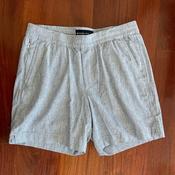 Abercrombie & Fitch Other - NWT Abercrombie & Fitch Men’s Short Light Blue Stripes Shorts NEW Size M